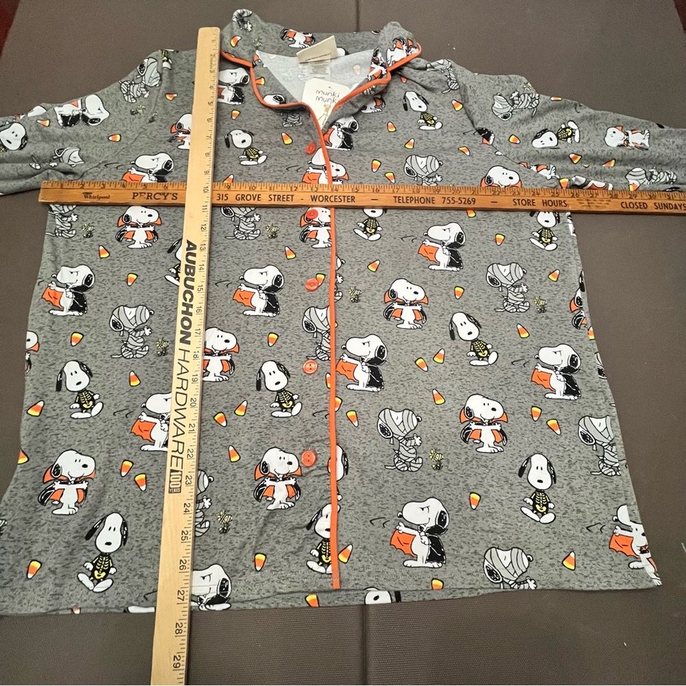 Snoopy Peanuts Pajama Top Halloween Candy Corn Women’s 1X Button Munki Munki NWT - Picture 7 of 8
